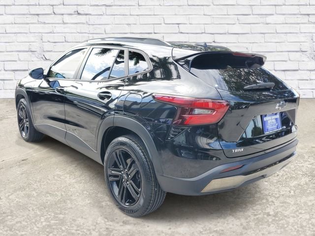 Certified 2024 Chevrolet Trax ACTIV w/ Sunroof Package image 2