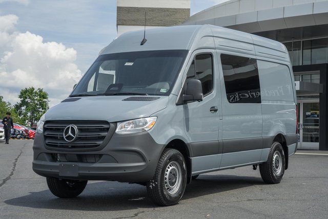 New 2025 Mercedes-Benz Sprinter 2500 image 3