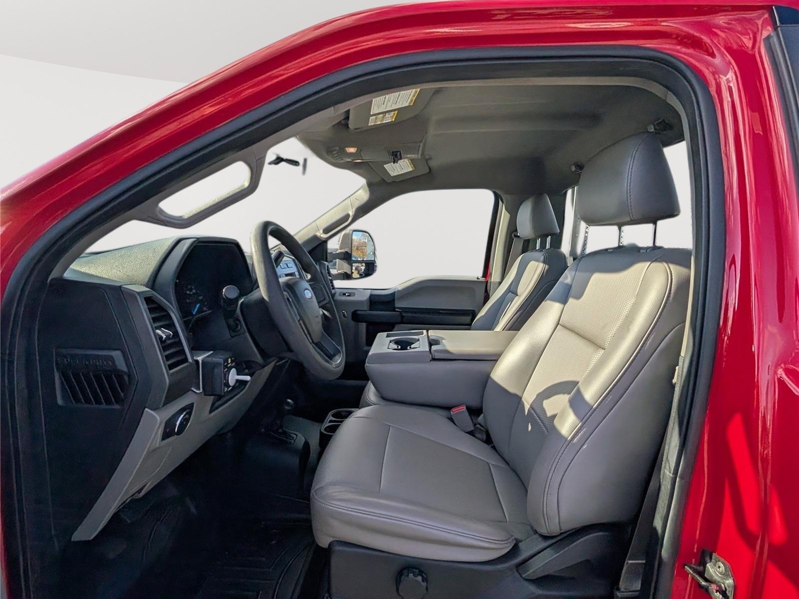 Used 2017 Ford F550 4x4 Regular Cab Super Duty image 15