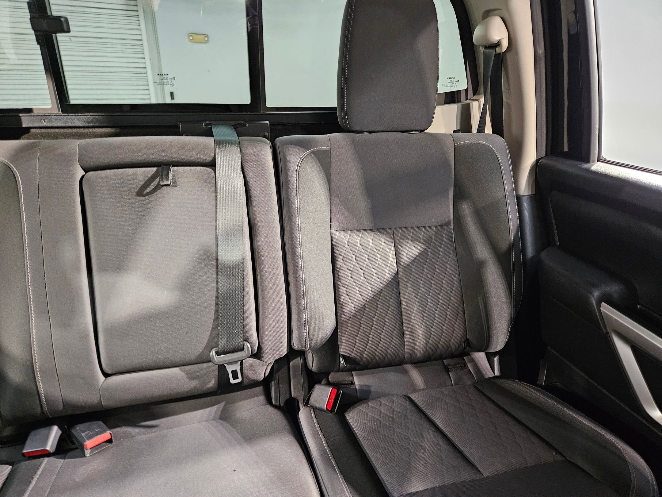 Used 2023 Nissan Titan SV image 14