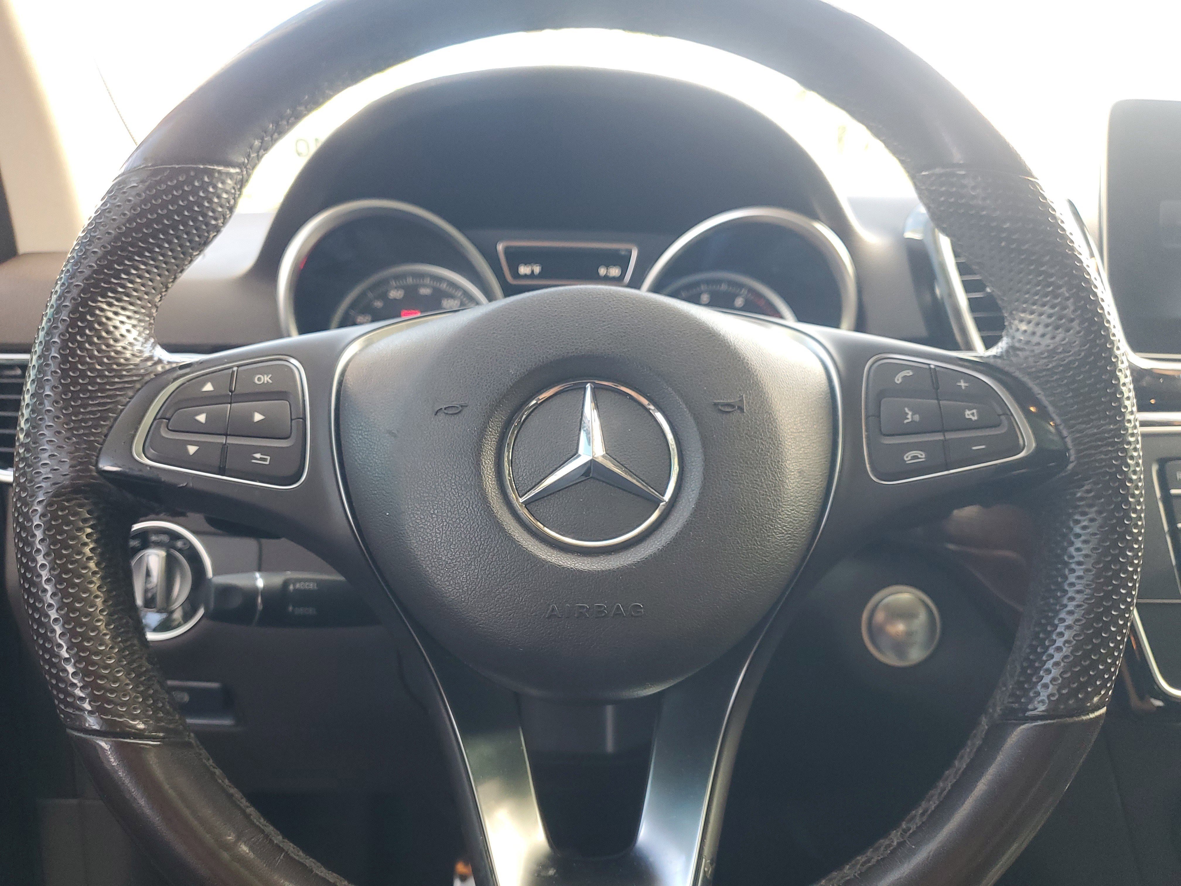 Used 2019 Mercedes-Benz GLE 400 4MATIC image 22