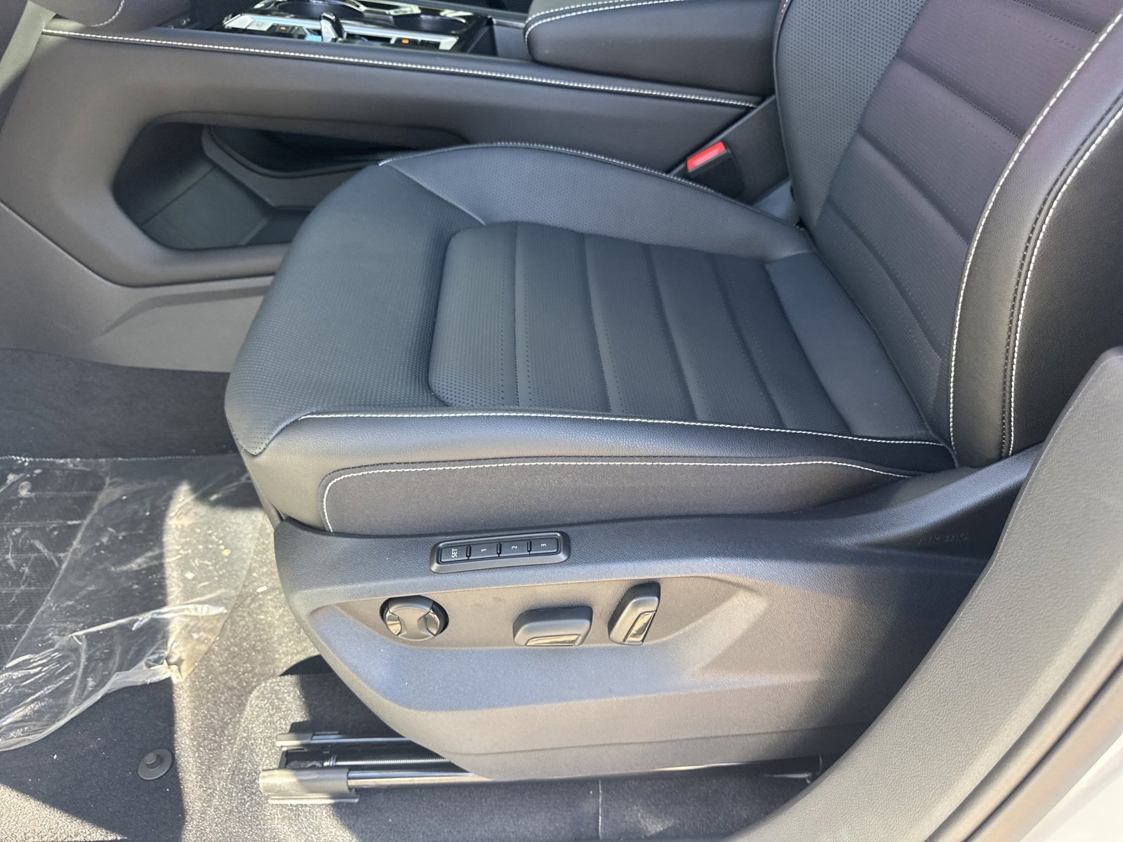 New 2026 Volkswagen Atlas SEL image 15