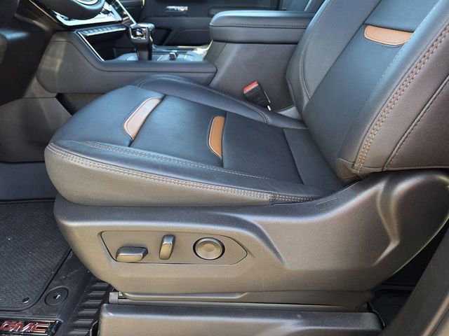 Used 2026 GMC Sierra 1500 AT4 w/ AT4 Premium Package AWD/4WD image 12