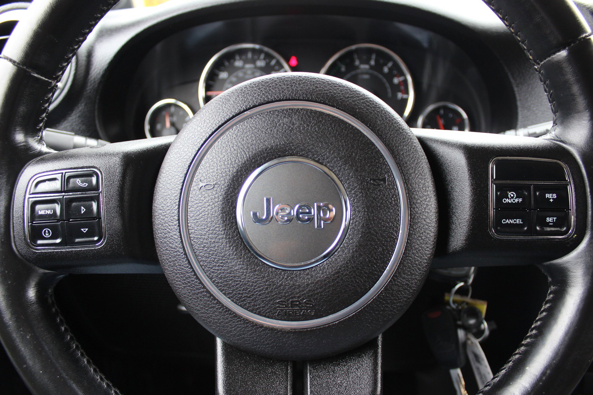 Used 2011 Jeep Wrangler Sahara w/ Connectivity Group AWD/4WD image 20