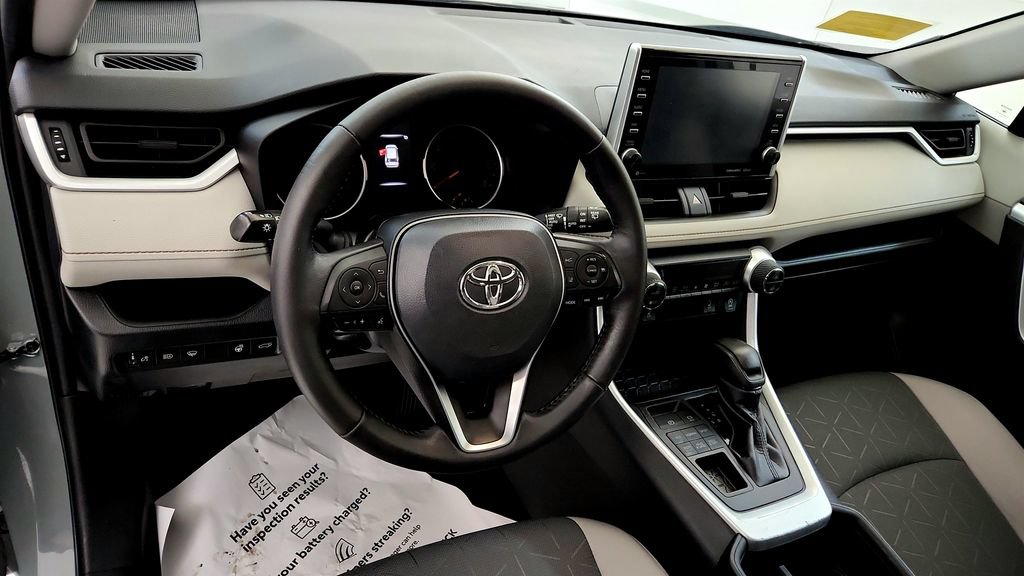 Used 2022 Toyota RAV4 XLE w/ Convenience Package AWD/4WD image 24