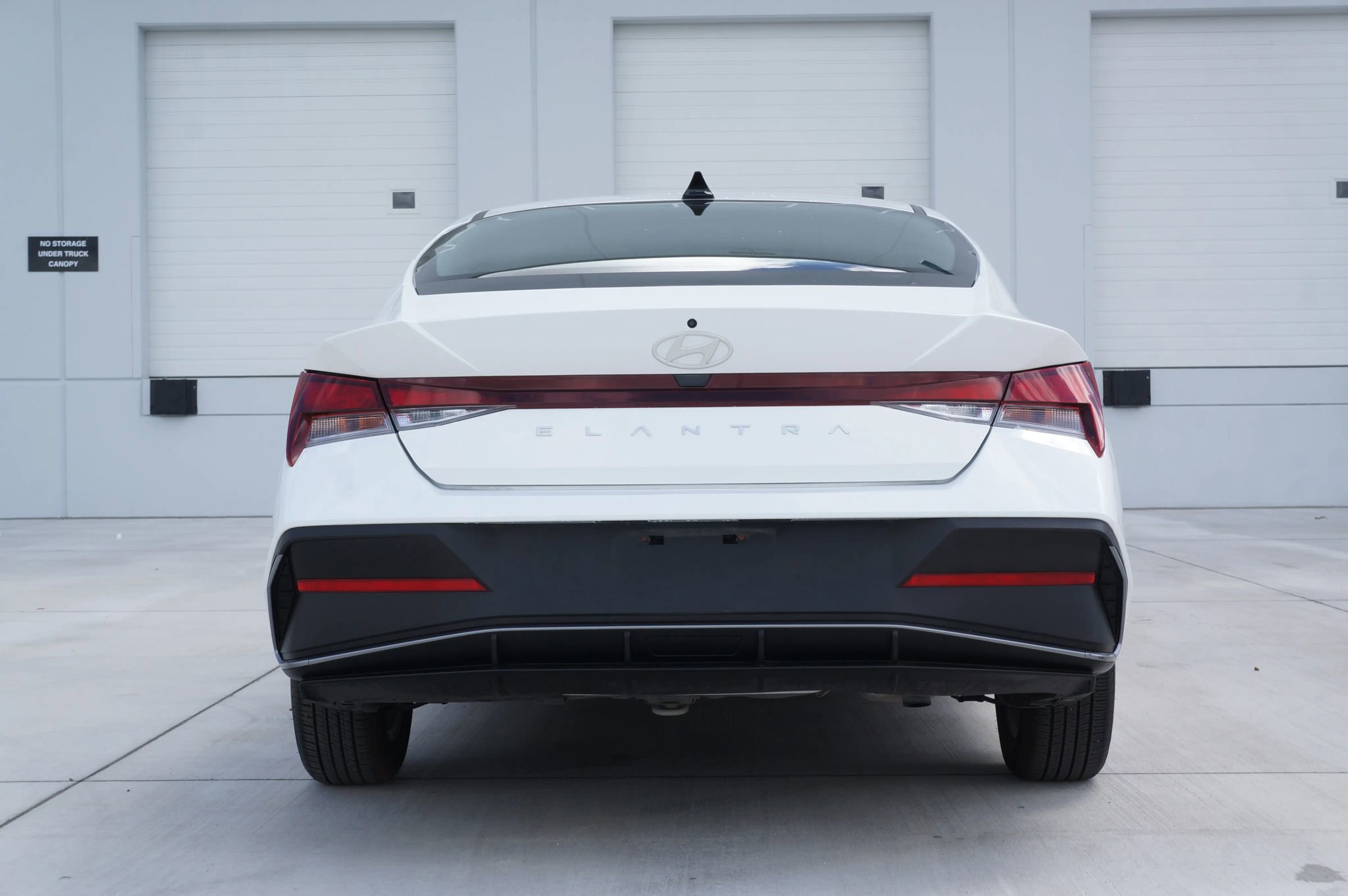 Used 2024 Hyundai Elantra SE image 11