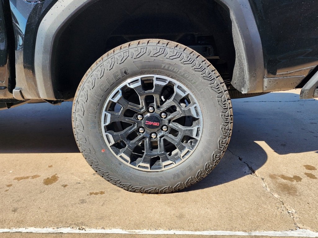 New 2026 GMC Canyon AT4 w/ Technology Plus Package image 55