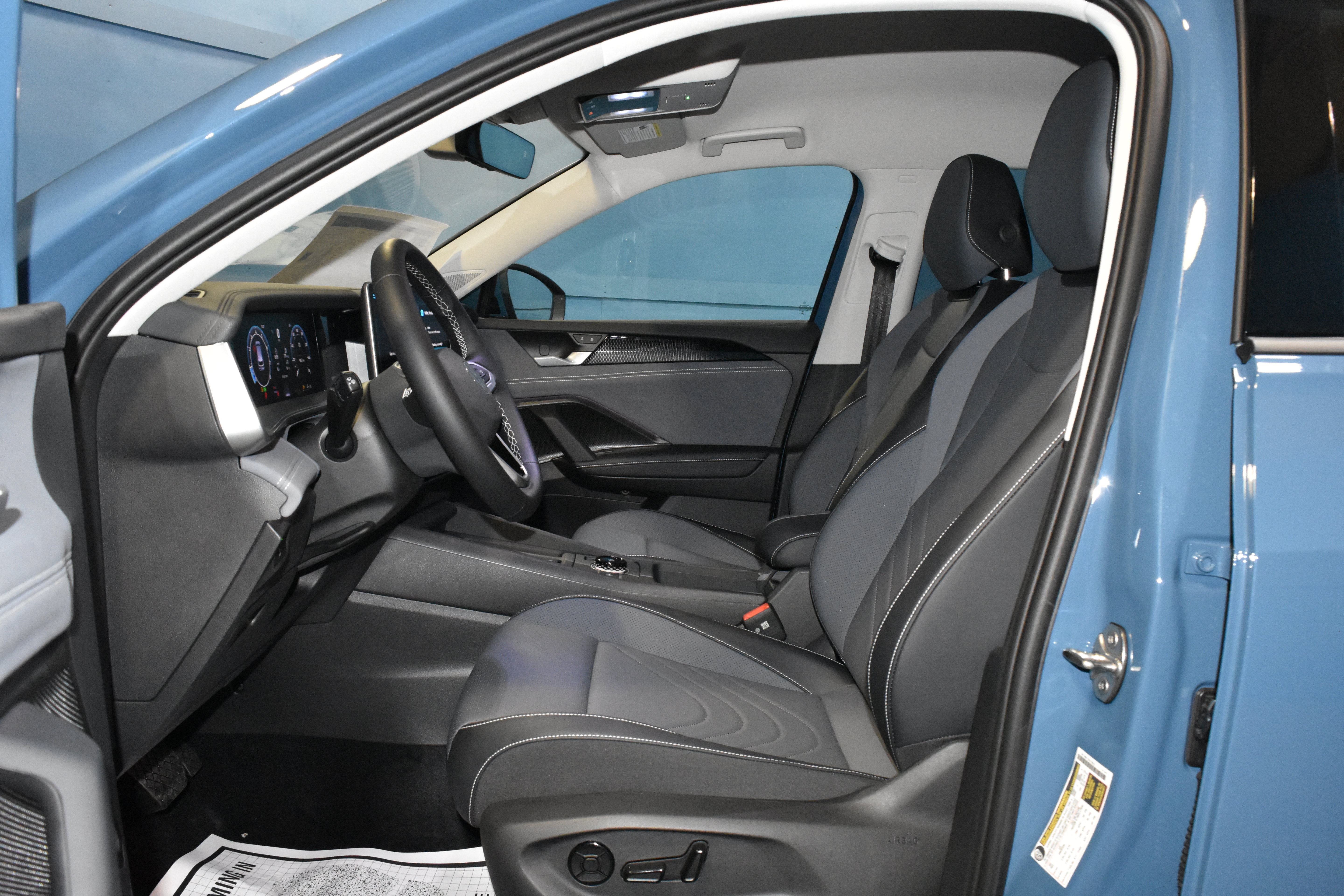 New 2026 Volkswagen Tiguan SE AWD/4WD image 6