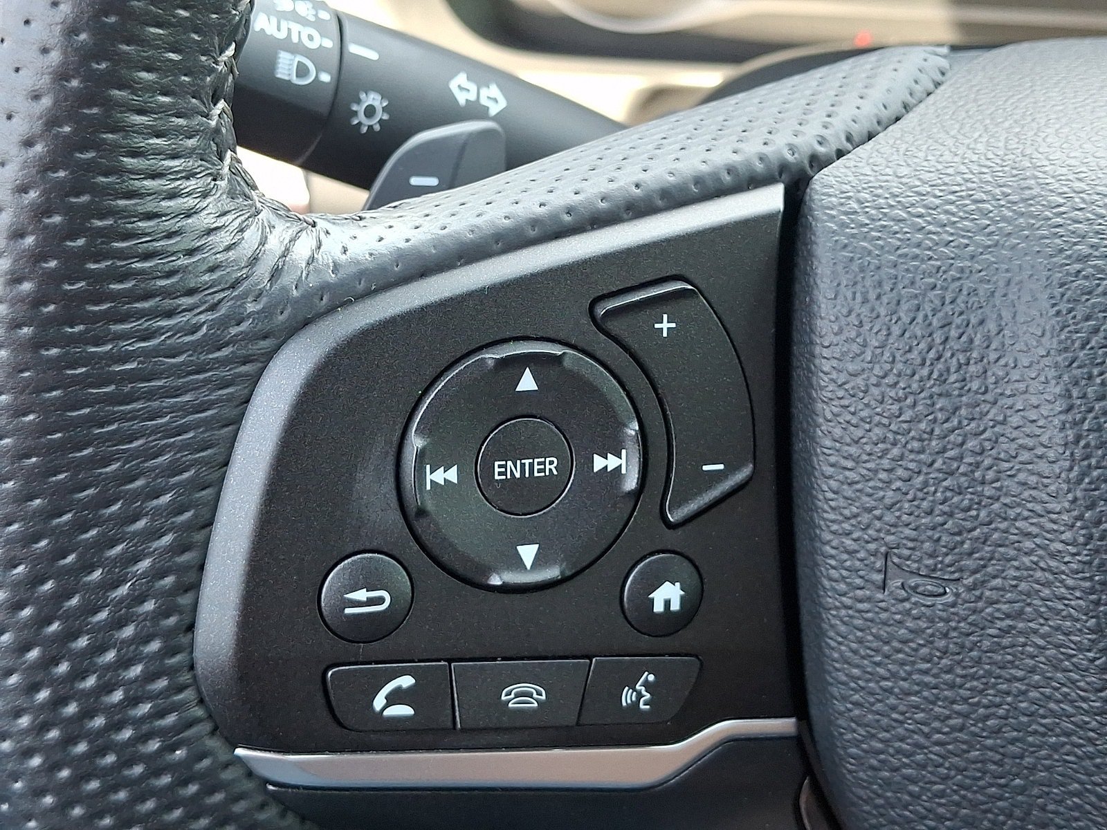 Used 2023 Honda Passport EX-L image 38