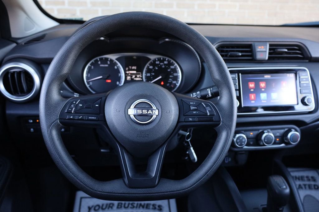 Used 2025 Nissan Versa S w/ Trunk Package image 27