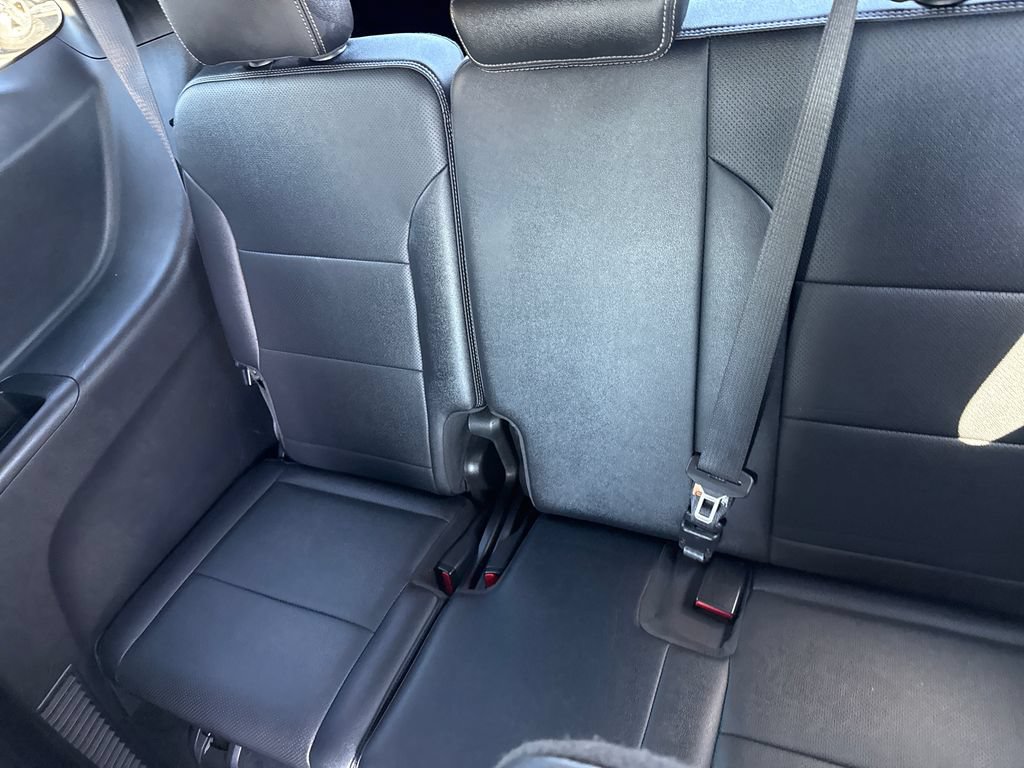 Used 2025 Chevrolet Traverse High Country FWD image 29