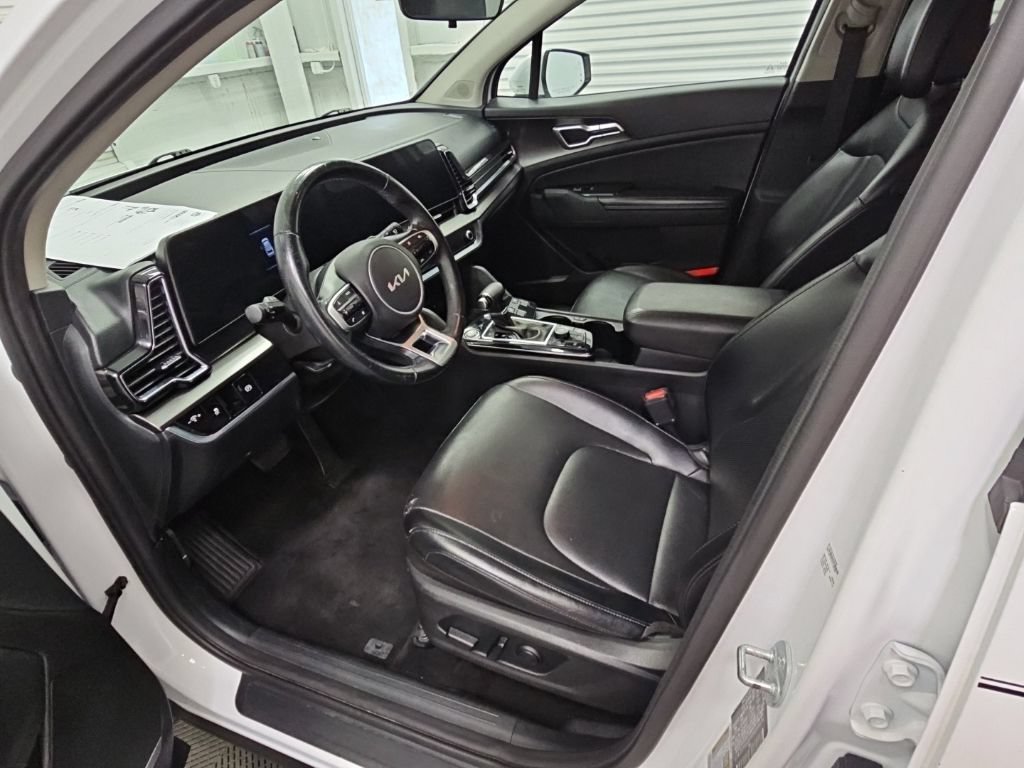 Used 2023 Kia Sportage EX FWD image 11