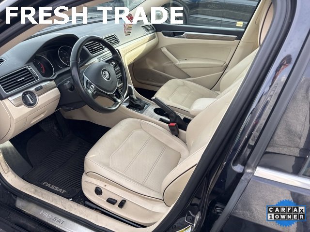Used 2018 Volkswagen Passat 2.0T SE image 5
