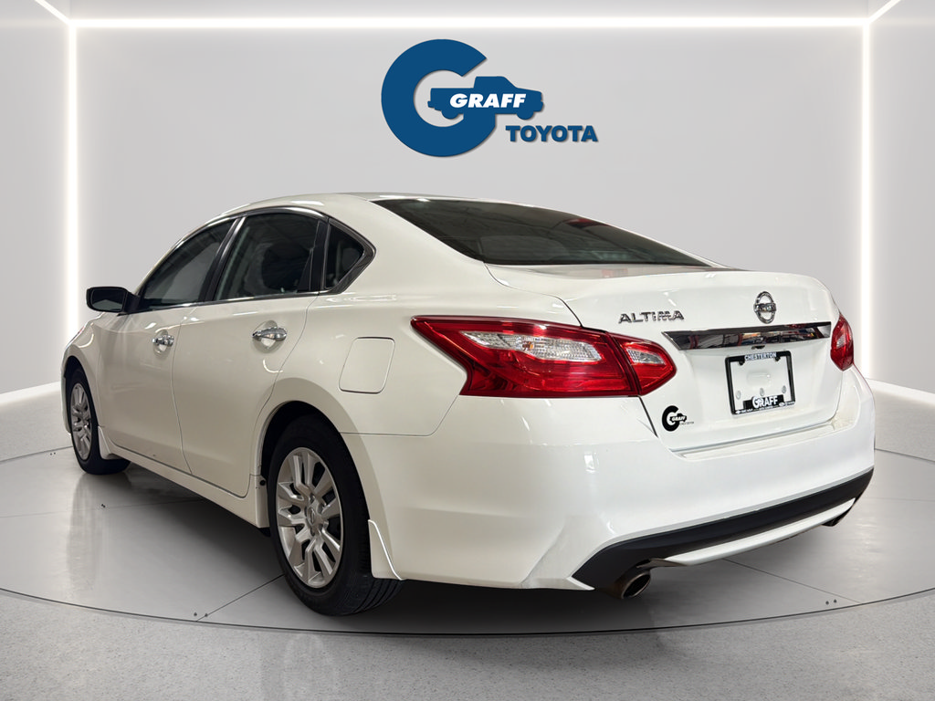 Used 2017 Nissan Altima 2.5 S w/ Power Driver Seat Package FWD image 5