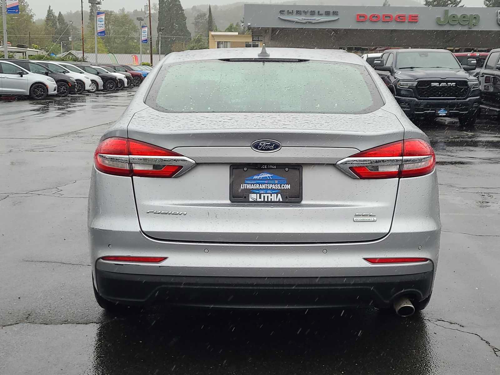 Used 2020 Ford Fusion SEL FWD image 13