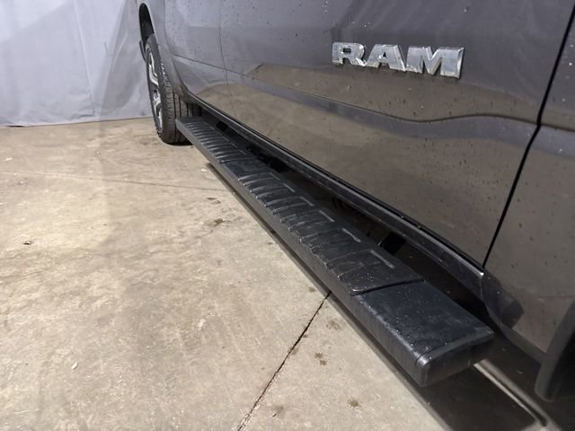 Used 2023 RAM 1500 Laramie AWD/4WD image 19