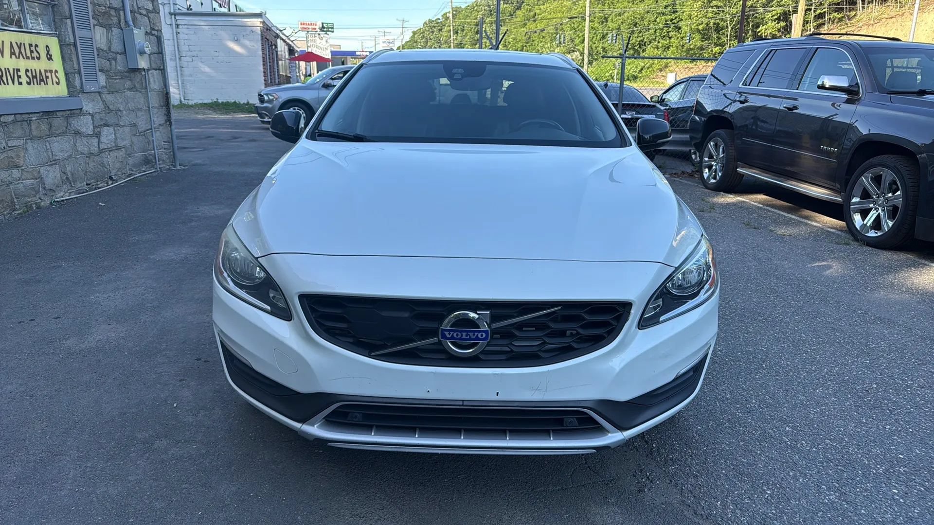 Used 2016 Volvo V60 T5 Cross Country AWD/4WD image 3