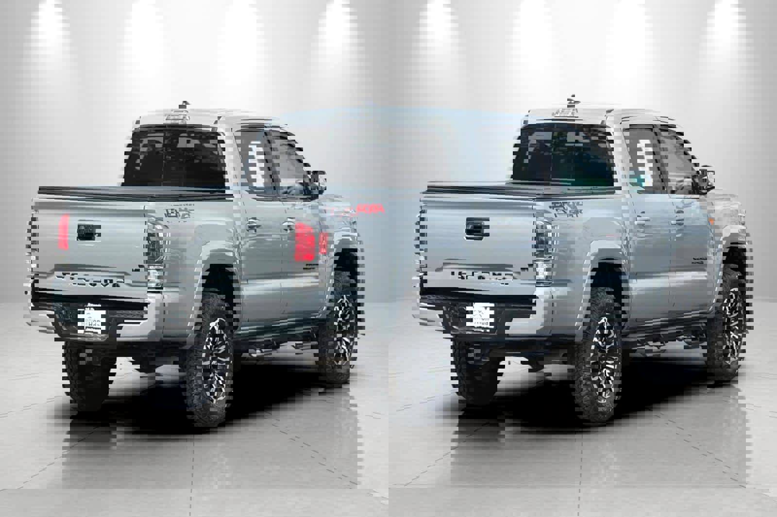 Used 2020 Toyota Tacoma TRD Sport w/ TRD Premium Sport Package image 2