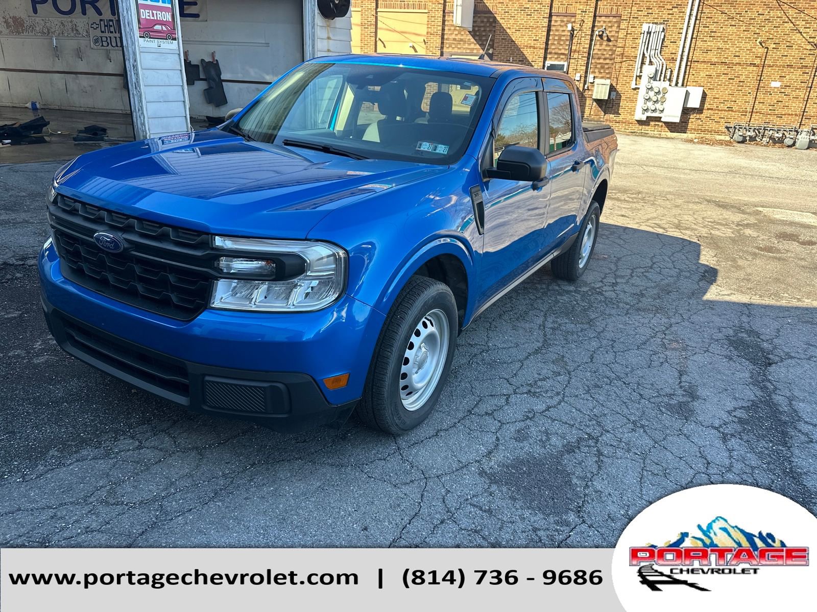 Used 2022 Ford Maverick XL image 1