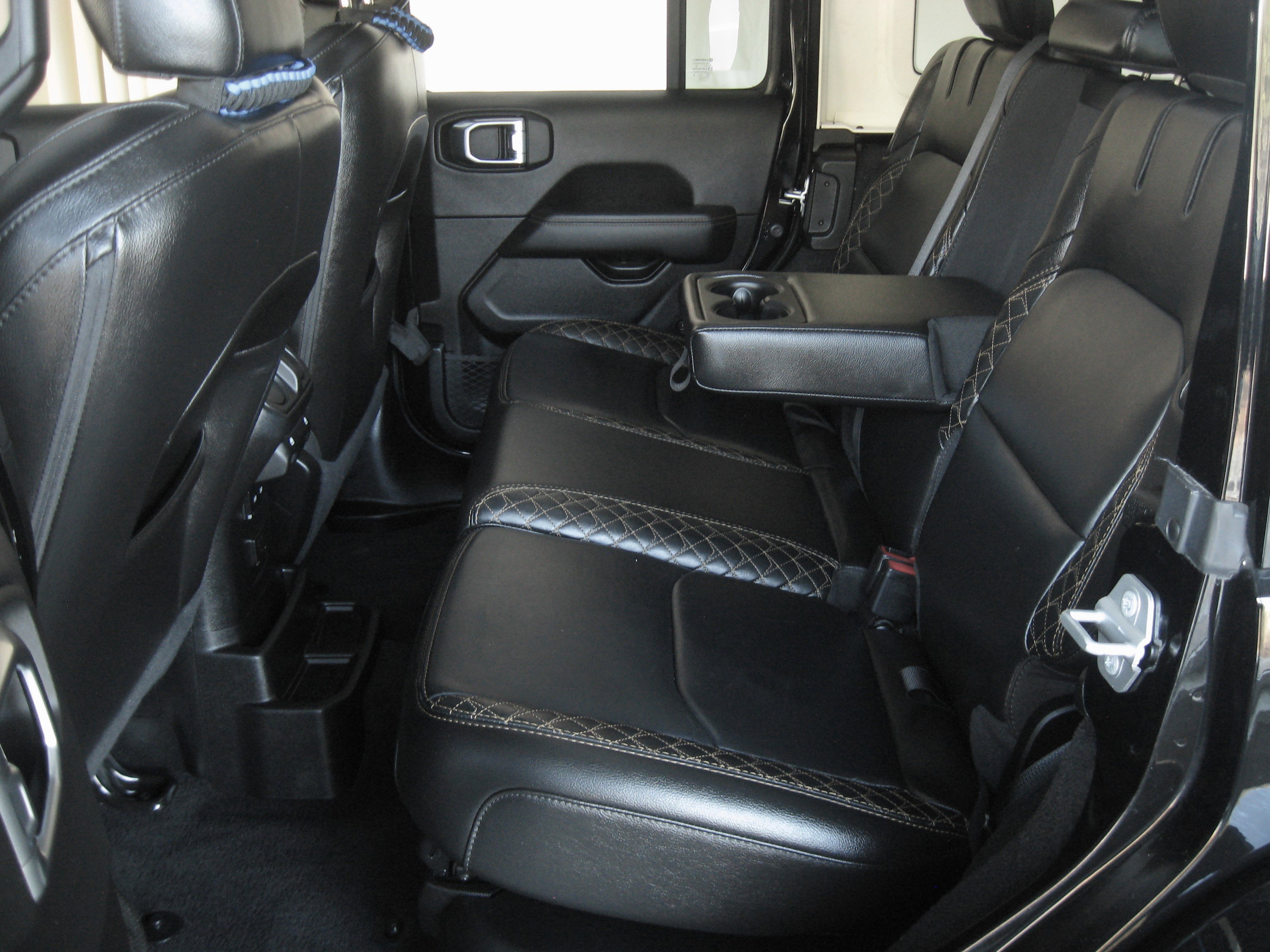 Used 2021 Jeep Wrangler Unlimited Sahara image 11