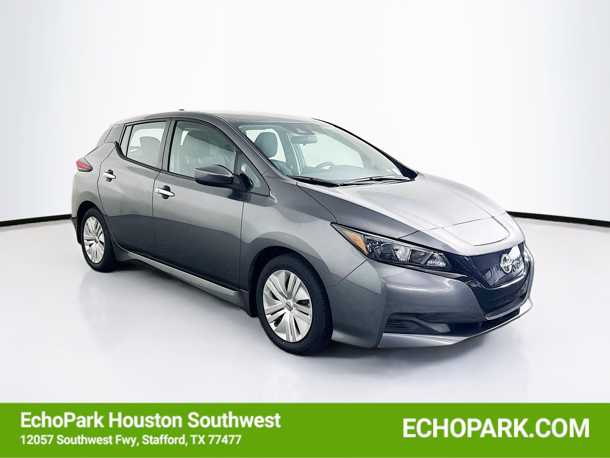 Used 2024 Nissan Leaf S FWD image 1