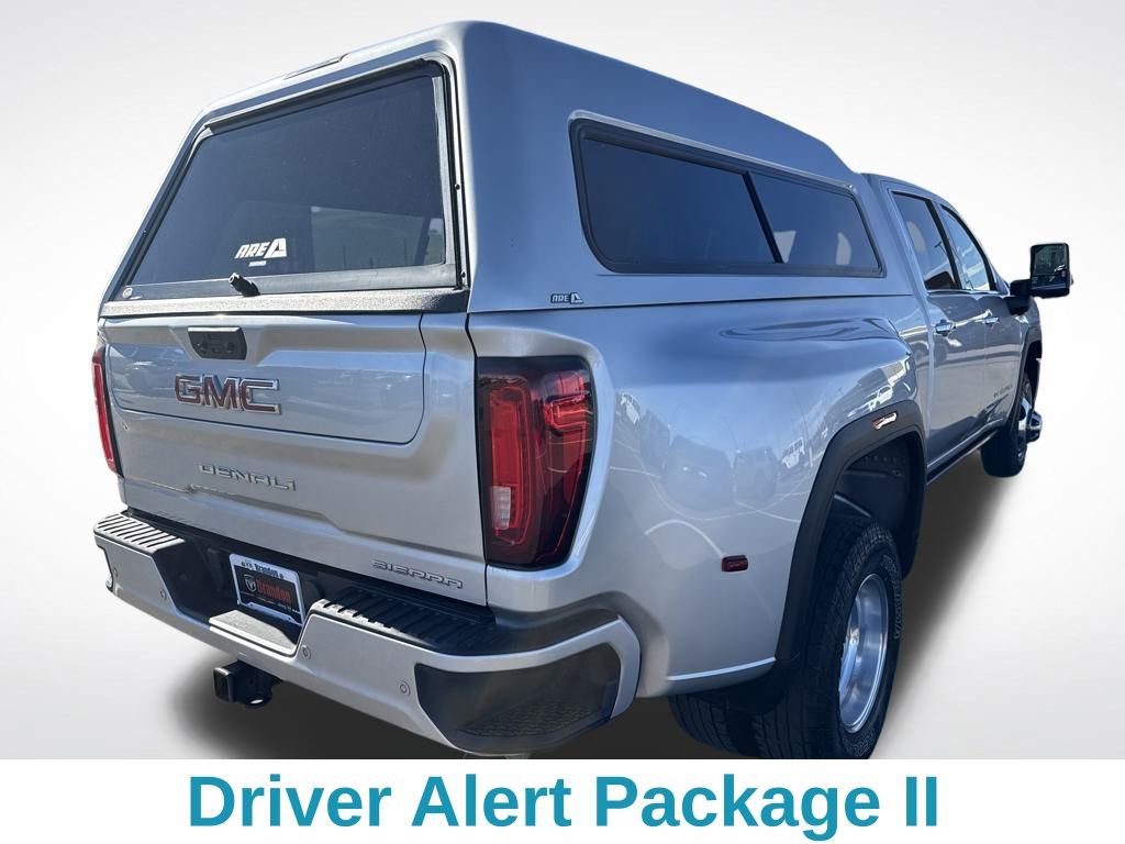 Used 2022 GMC Sierra 3500 Denali w/ Denali Ultimate Package image 7