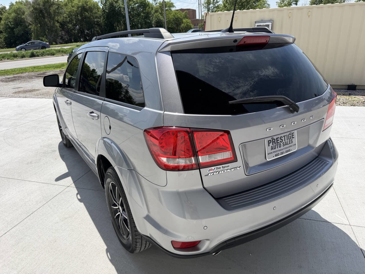 Used 2019 Dodge Journey SE FWD image 5