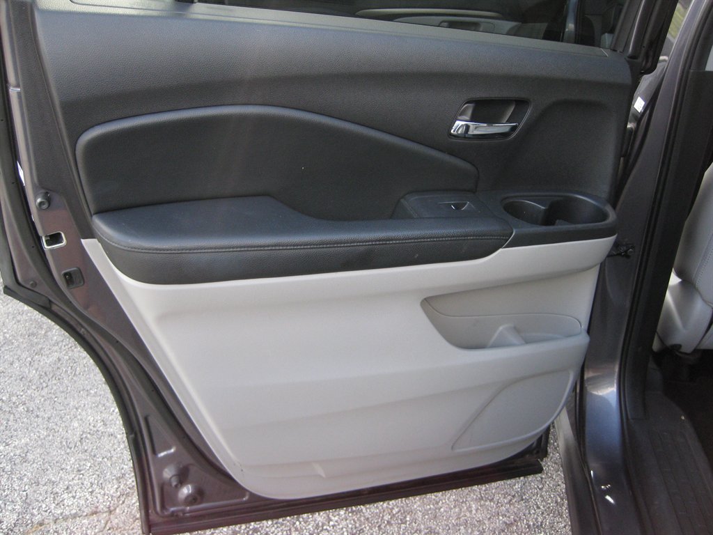 Used 2018 Honda Pilot EX-L image 28