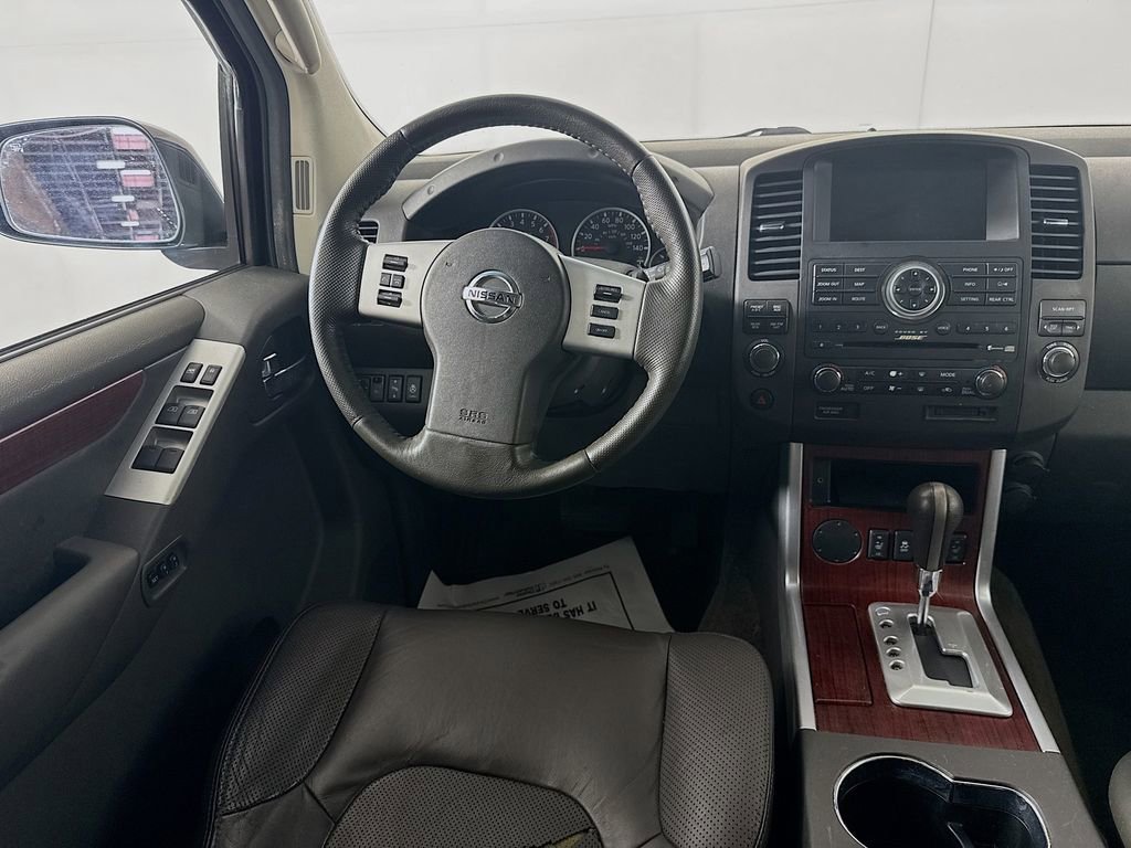Used 2012 Nissan Pathfinder LE RWD image 27