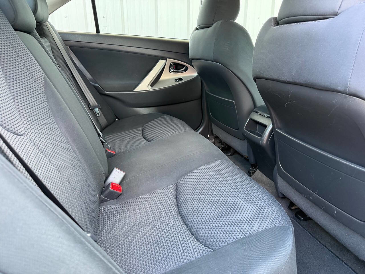 Used 2010 Toyota Camry SE FWD image 15