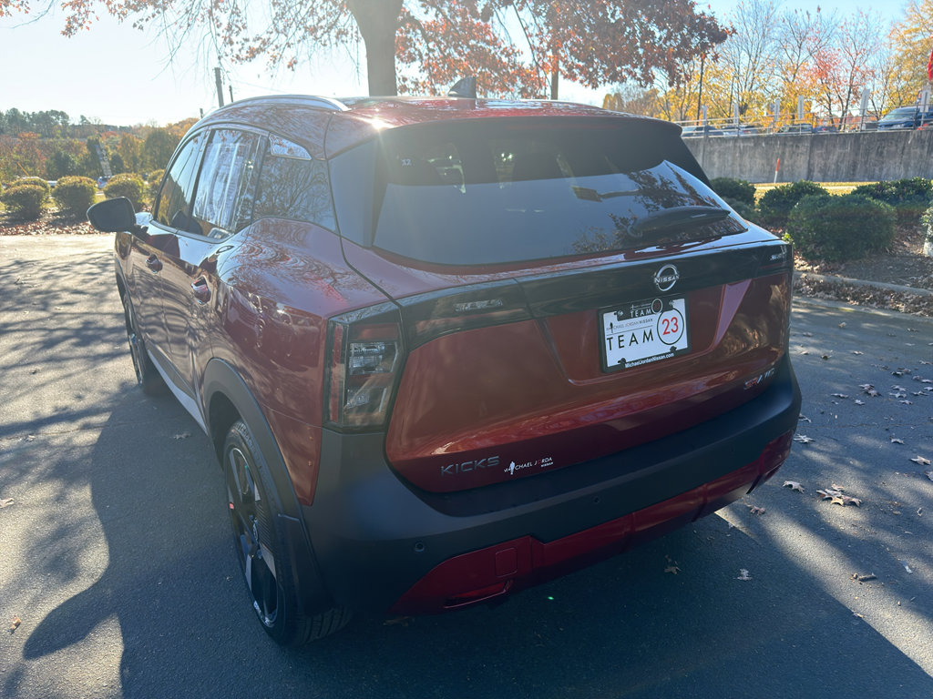 New 2026 Nissan Kicks SR image 5