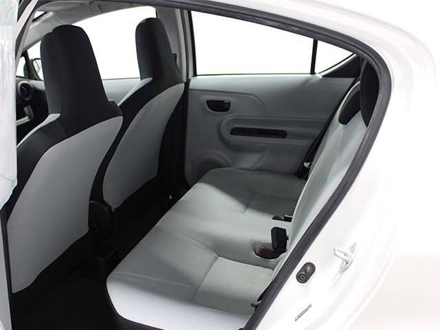 Used 2014 Toyota Prius C One FWD image 13