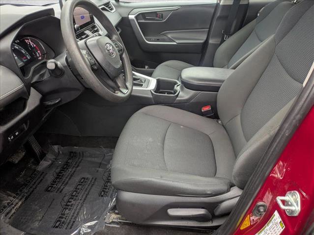 Used 2023 Toyota RAV4 LE image 17