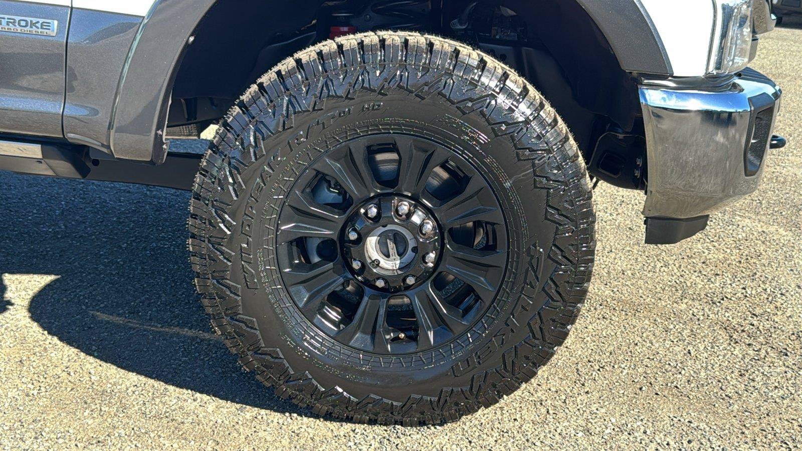 Used 2020 Ford F250 Lariat w/ Tremor Off-Road Package AWD/4WD image 6