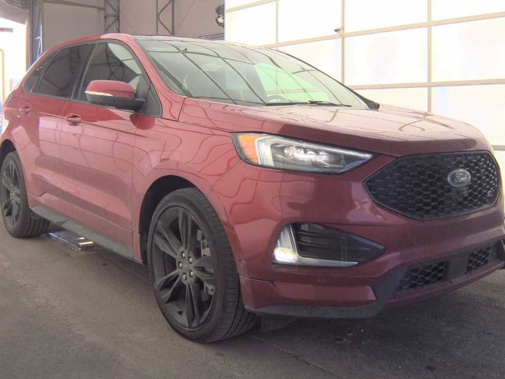 Used 2023 Ford Edge ST w/ Equipment Group 401A image 4