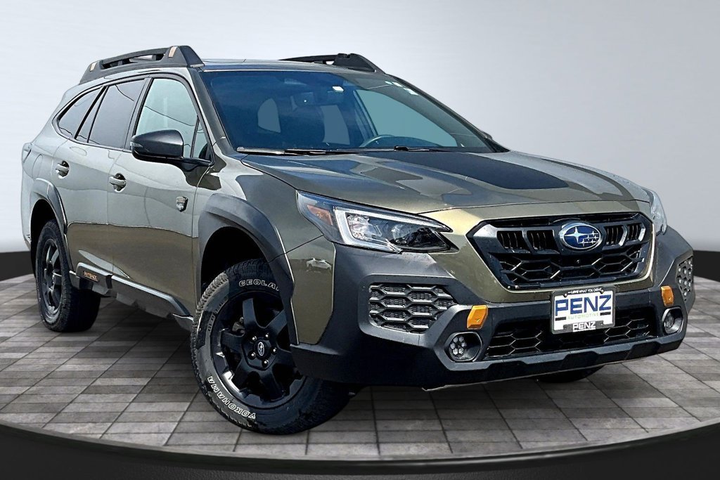Used 2025 Subaru Outback Wilderness AWD/4WD image 3