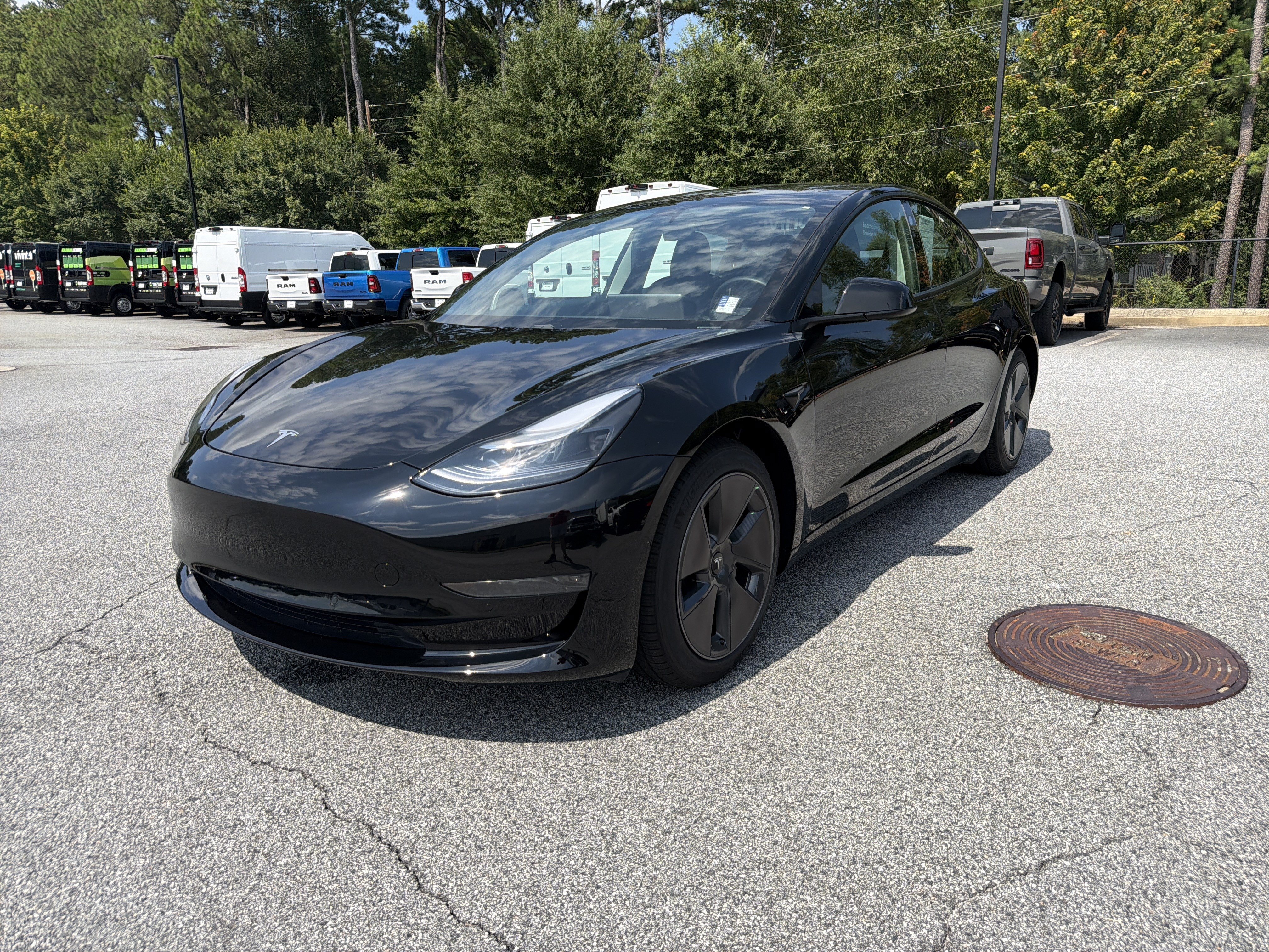 Used 2021 Tesla Model 3 Standard Range Plus RWD image 3