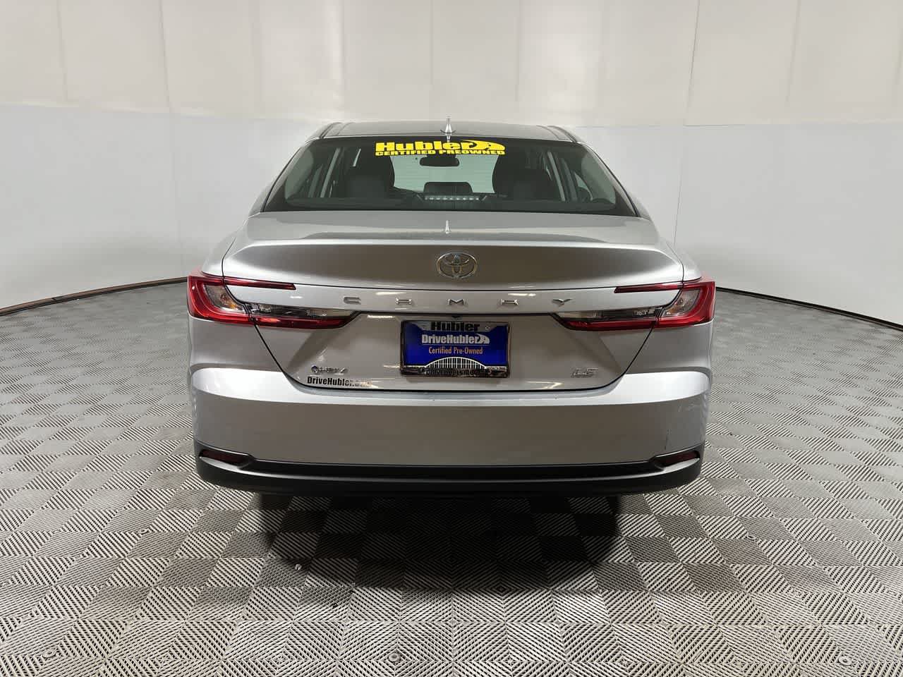 Used 2025 Toyota Camry LE FWD image 7
