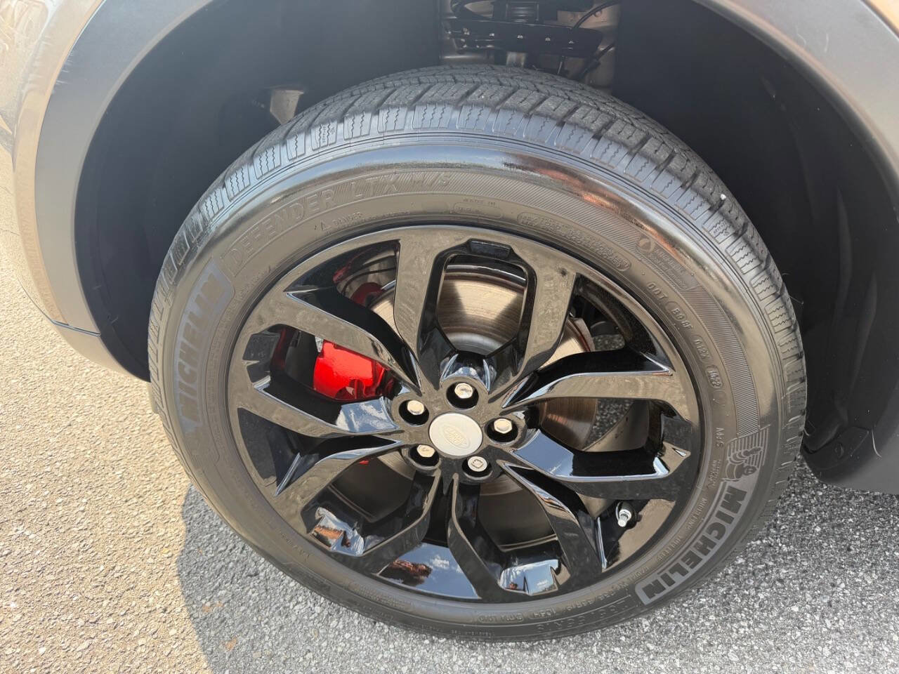 Used 2016 Land Rover Discovery Sport HSE image 24