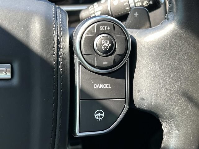 Used 2017 Land Rover Range Rover Supercharged AWD/4WD image 36