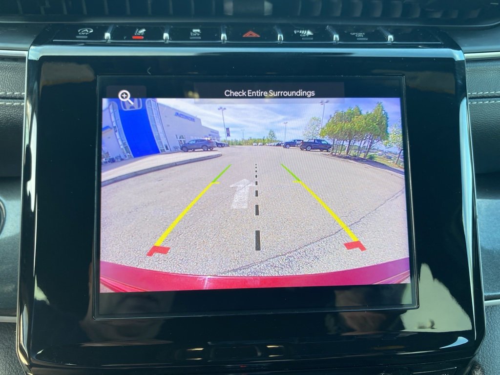 Used 2023 Jeep Grand Cherokee Altitude image 33