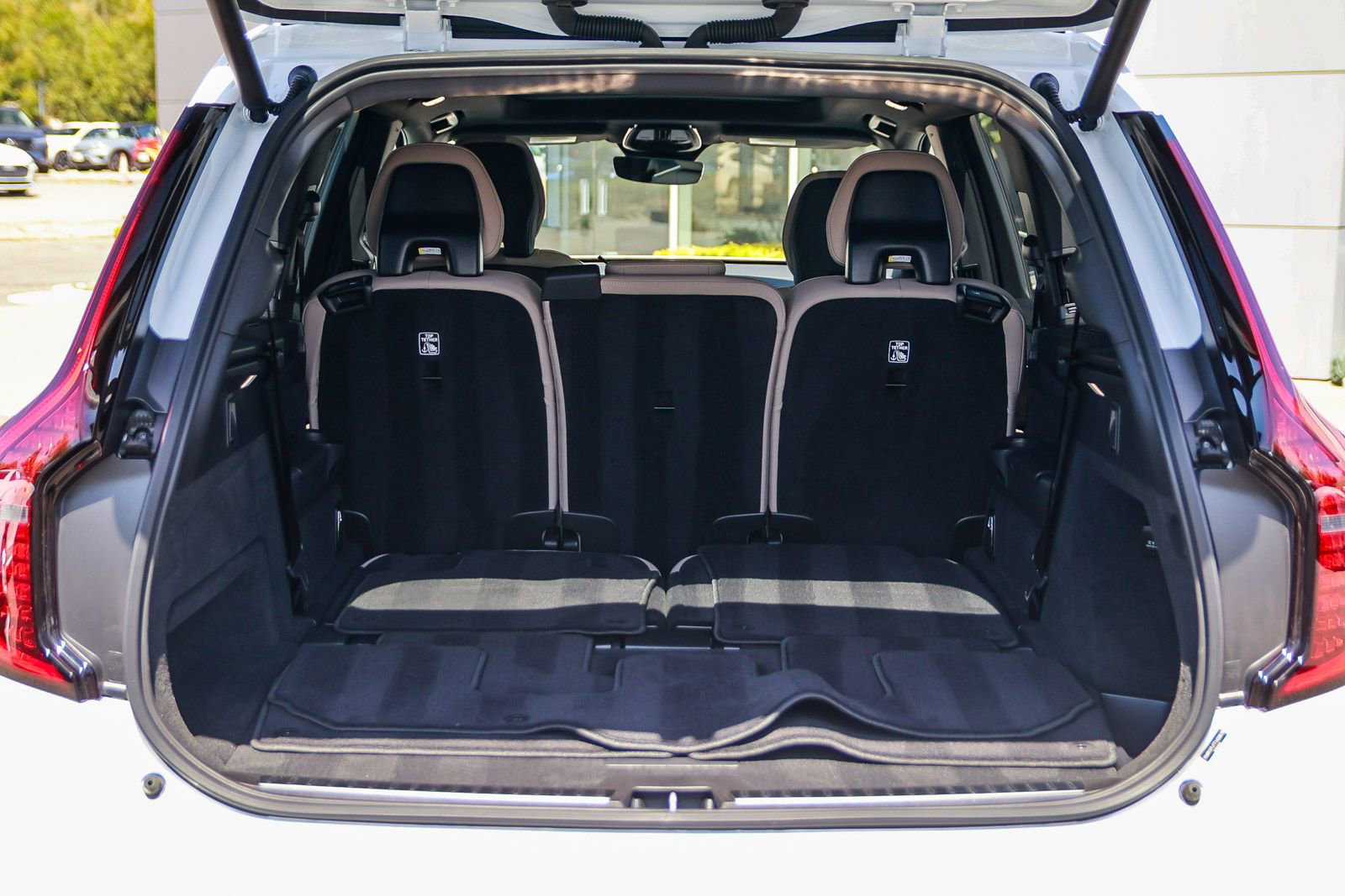 Used 2026 Volvo XC90 B5 Core image 29