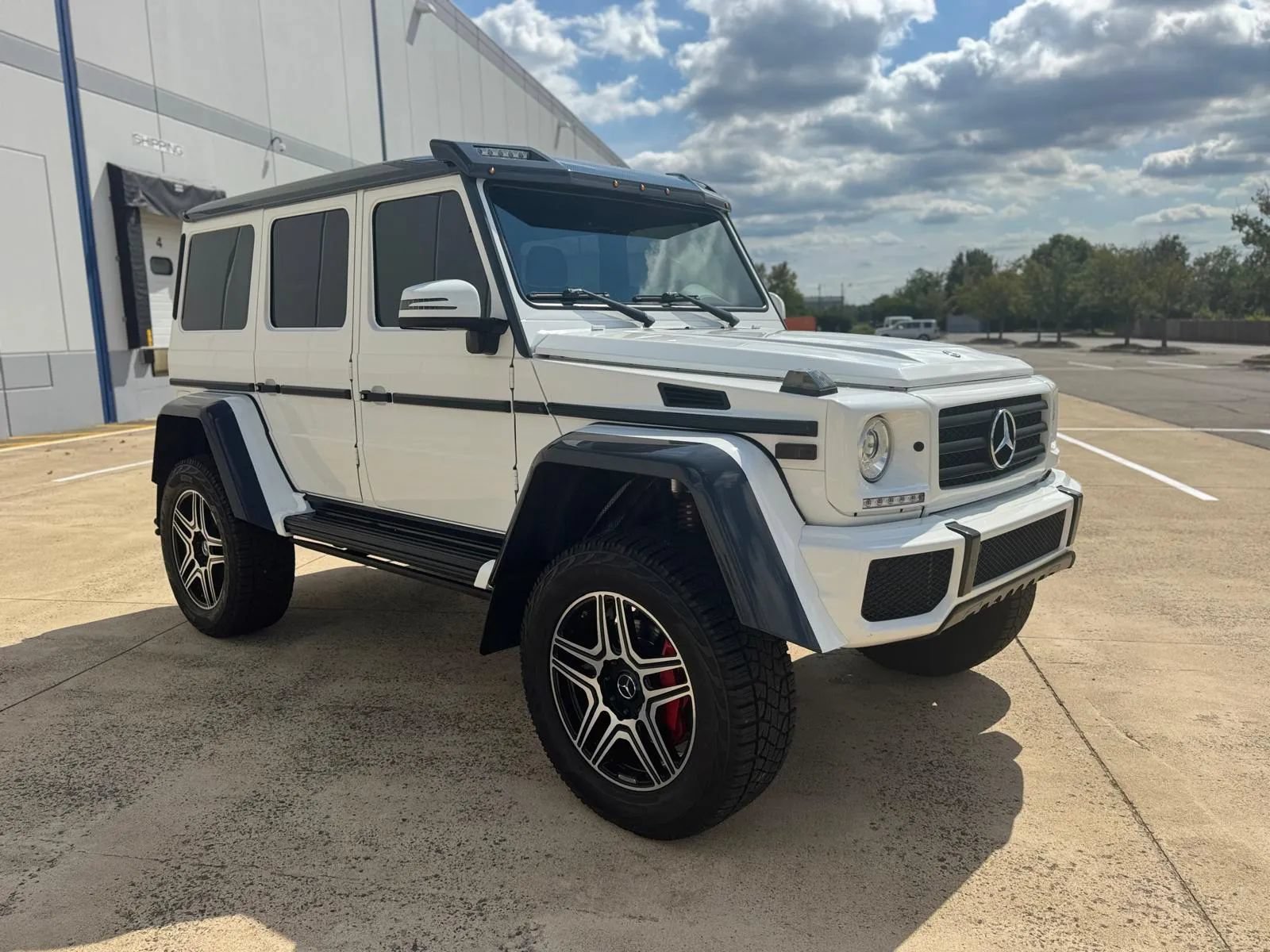 Used 2018 Mercedes-Benz G 550 Squared image 9