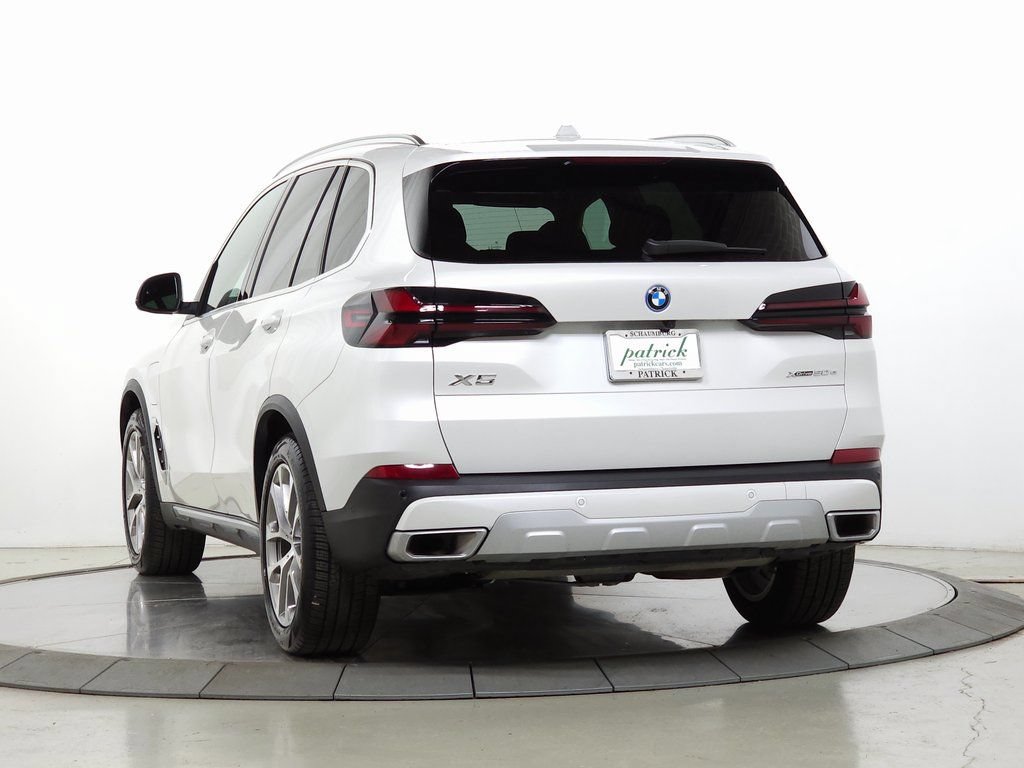Used 2025 BMW X5 xDrive50e w/ Parking Assistance Package AWD/4WD image 7