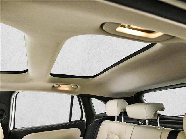 Used 2022 Mercedes-Benz GLA 250 4MATIC image 21