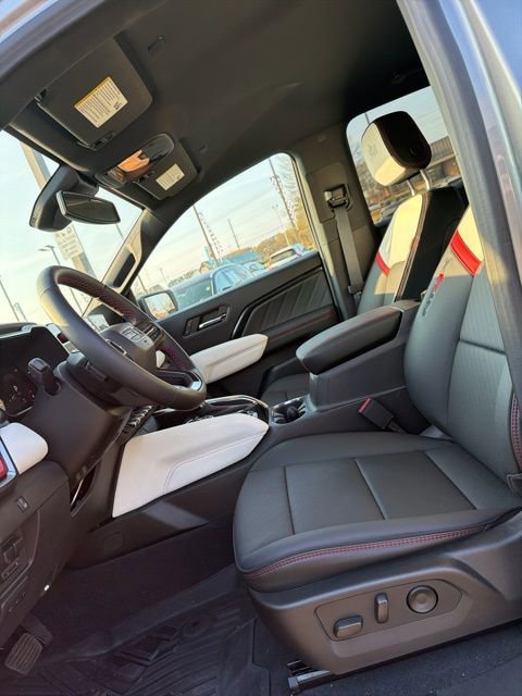 Used 2024 GMC Canyon AT4X w/ AT4X AEV Edition image 14