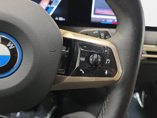 Certified 2024 BMW iX xDrive50 w/ Premium Package AWD/4WD image 14