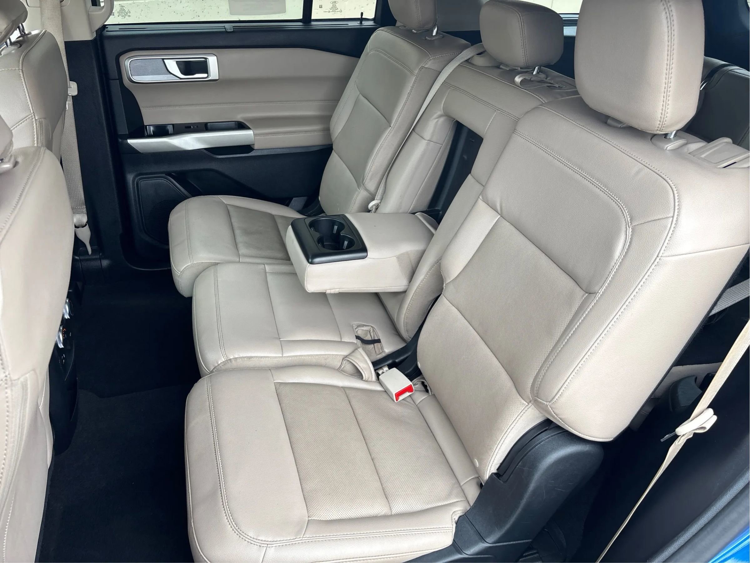 Used 2021 Ford Explorer Limited image 14