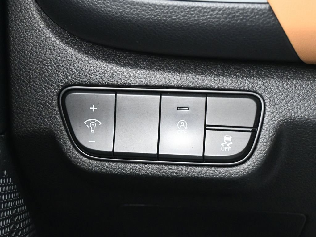 Used 2024 Kia Seltos EX image 17