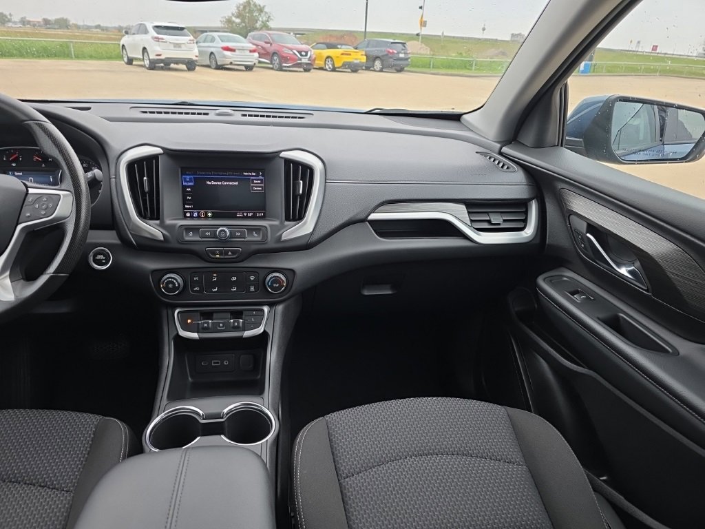 Used 2024 GMC Terrain SLE image 13